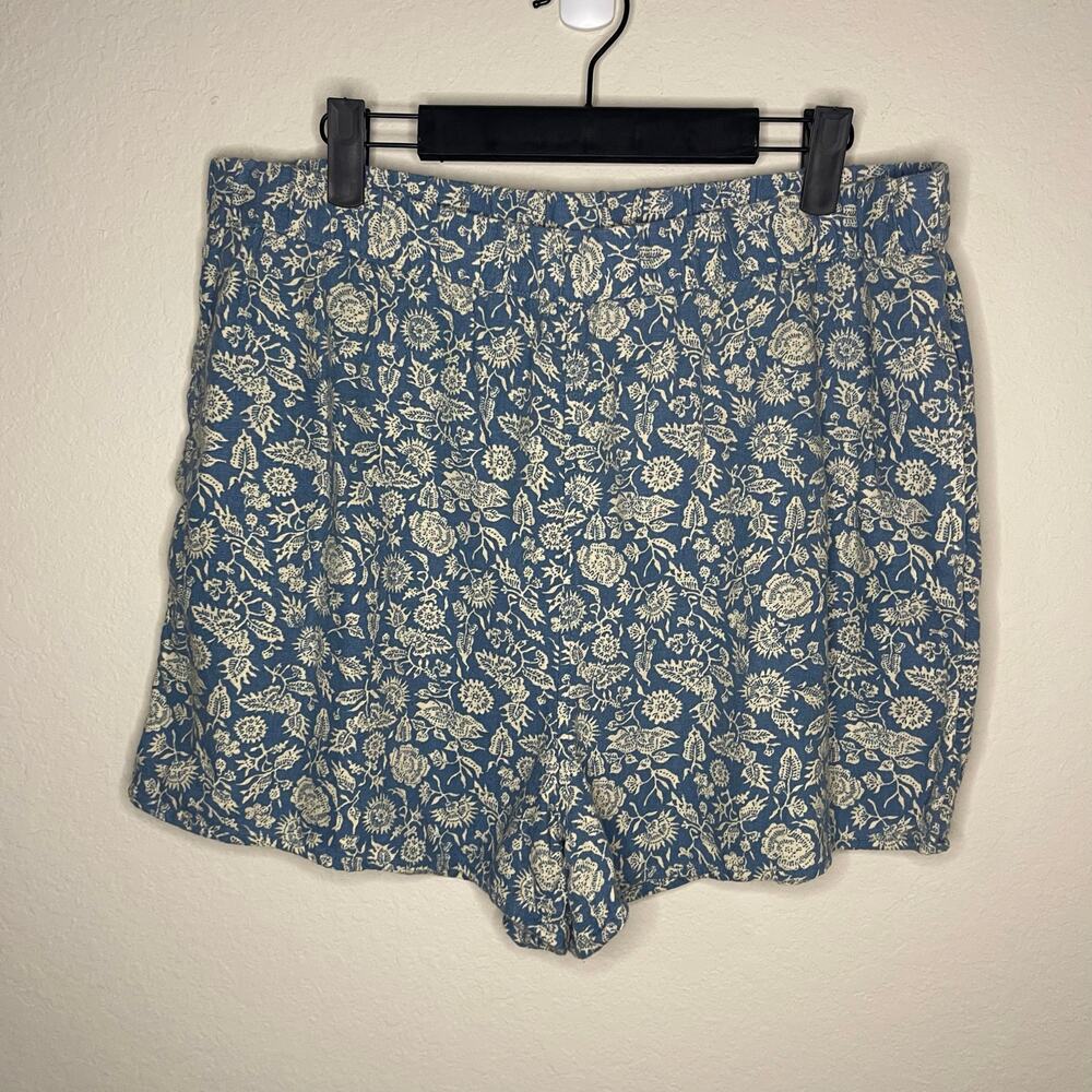 Universal Thread Linen Blend Floral Pull On Shorts Blue Women’s - Size L